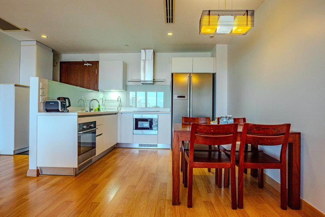 Bellevue Serviced Apartments Phnom Penh Esterno foto