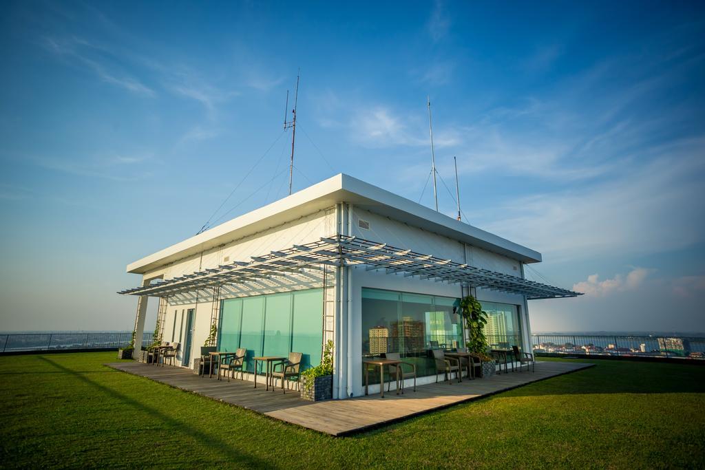 Bellevue Serviced Apartments Phnom Penh Esterno foto