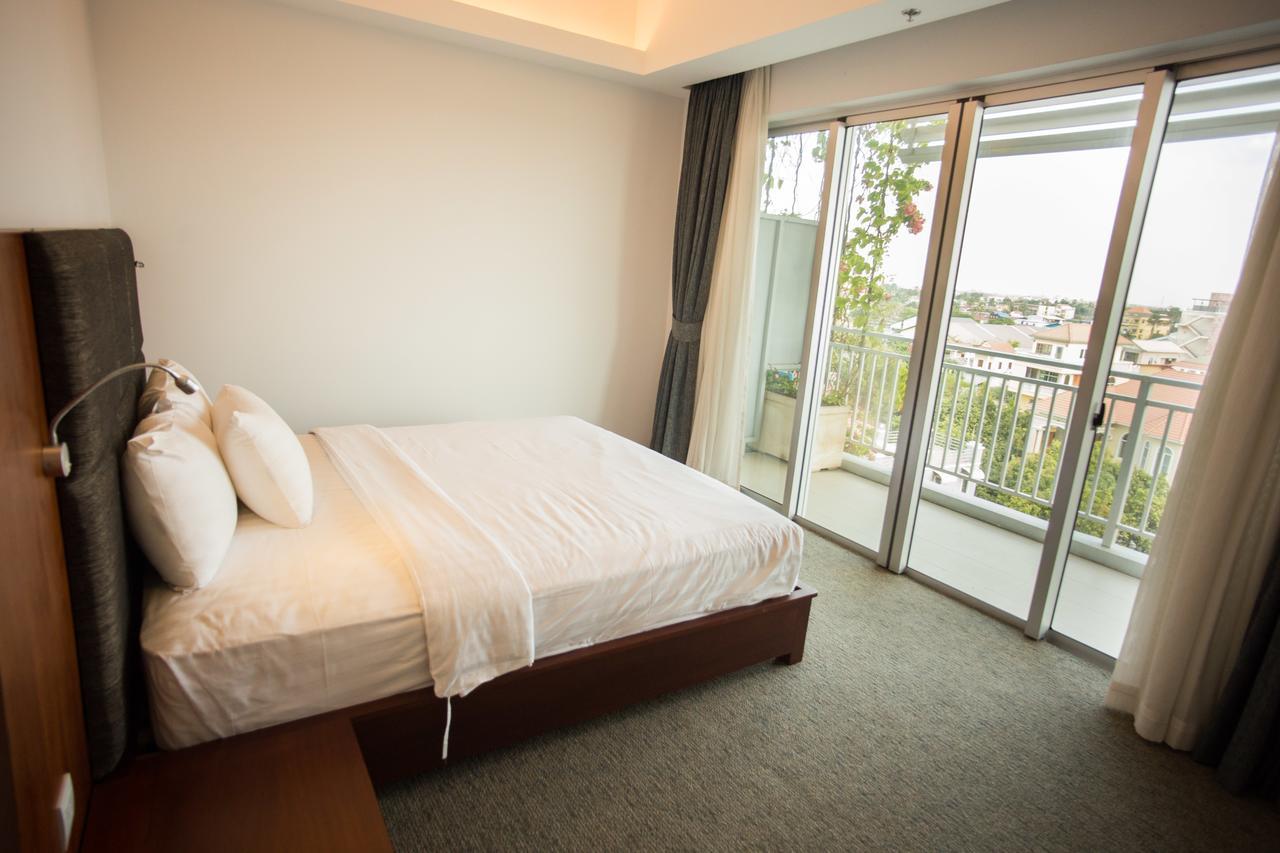 Bellevue Serviced Apartments Phnom Penh Esterno foto