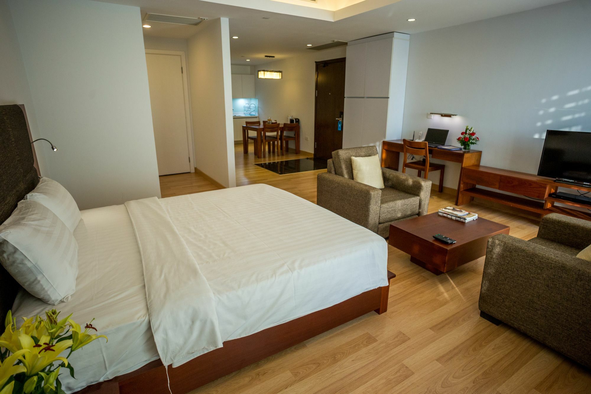 Bellevue Serviced Apartments Phnom Penh Esterno foto